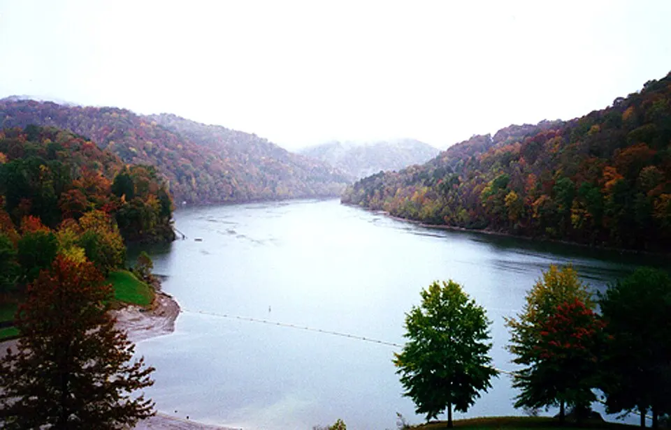 Regional Nolin River Lake photo, near Nolin Dam in Edmonson County, not a Cub Run property